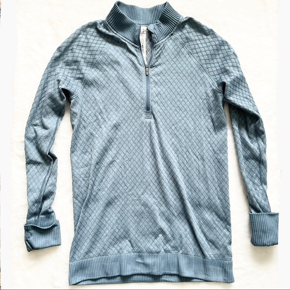 LULULEMON 3/4 ZIP QUILTED PATTERN LONG SLEEVE TOP THUMB HOLES Size 8 Athleisure